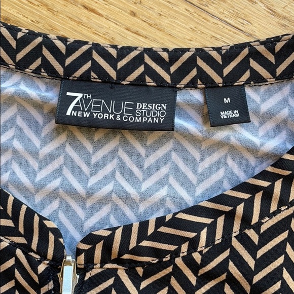 NY & Co top - Picture 3 of 7